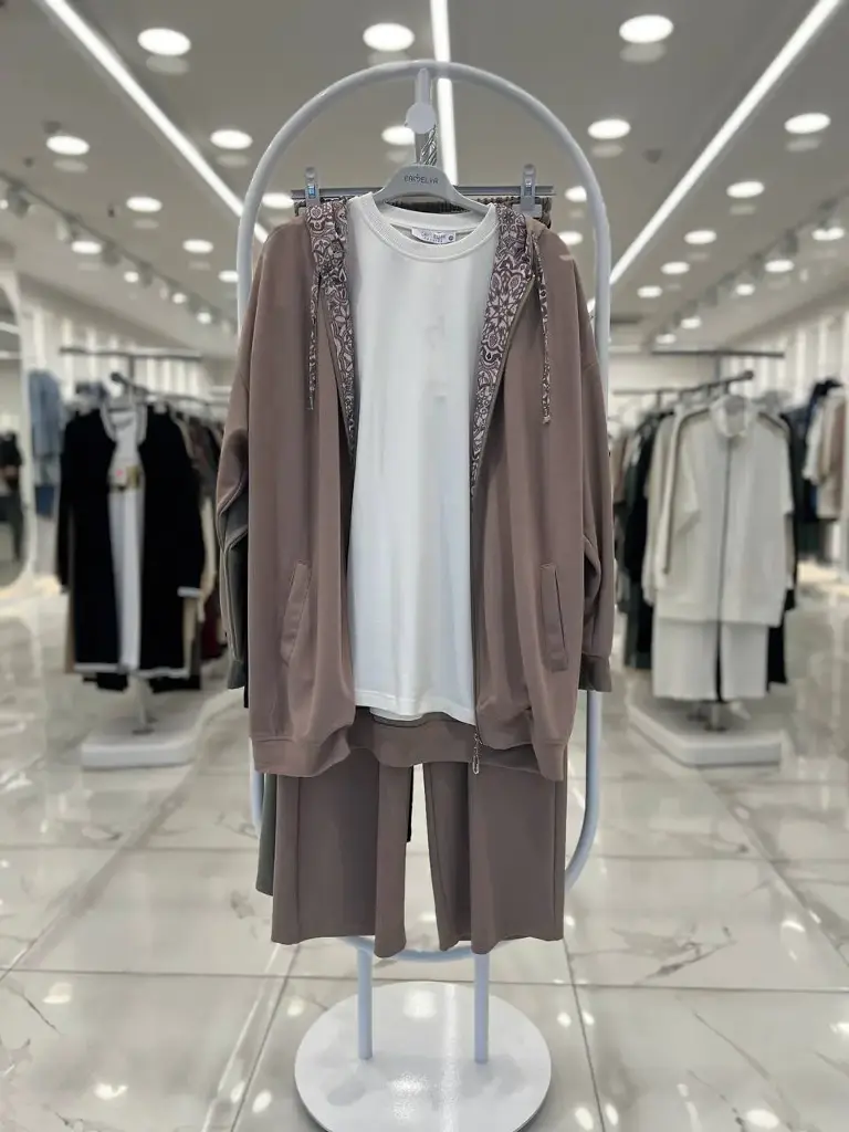 [869-107151-38] Three Piece Set - Beige (38)